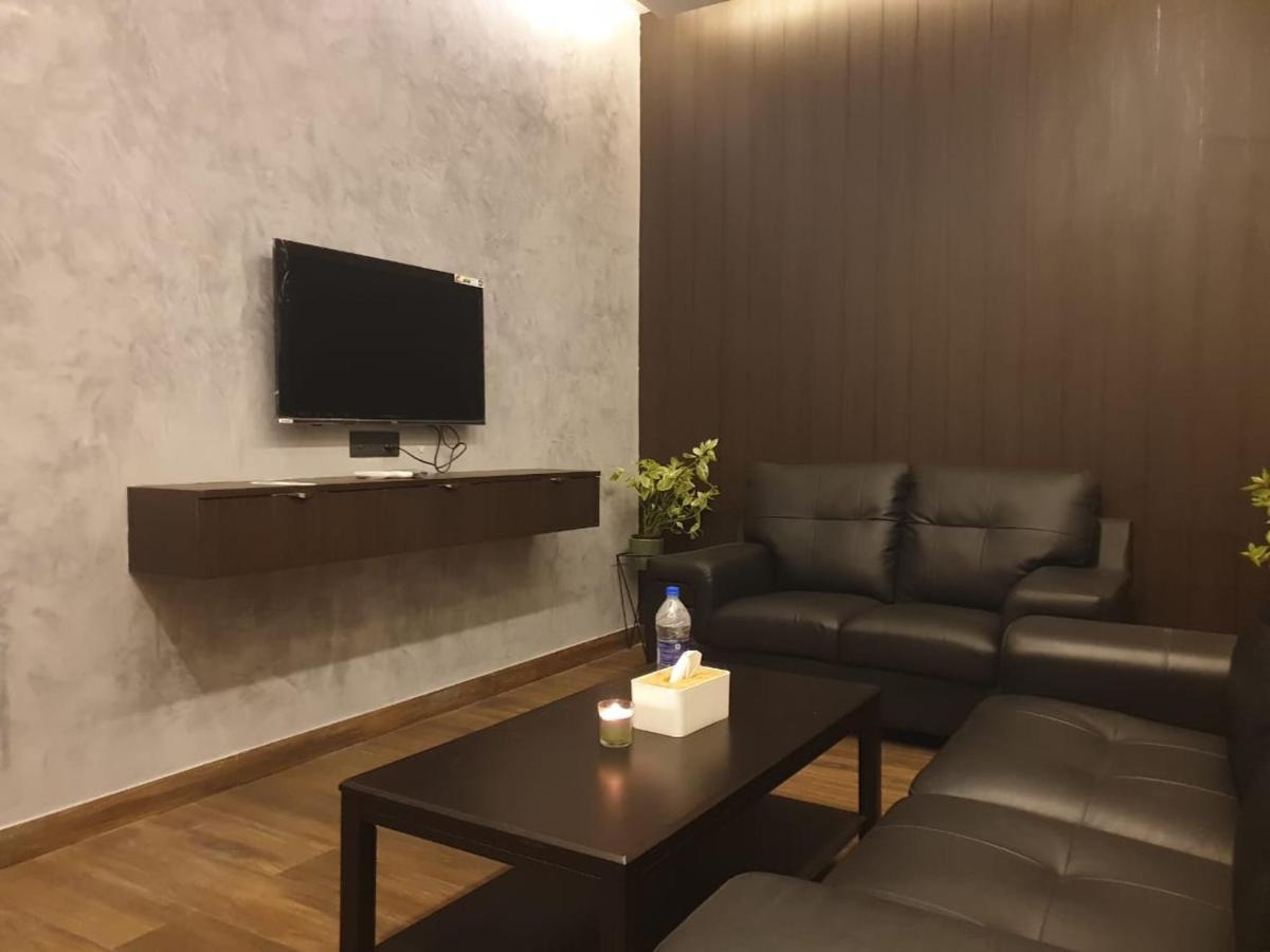D Wayfarer Inn Resort Ероде Екстериор снимка