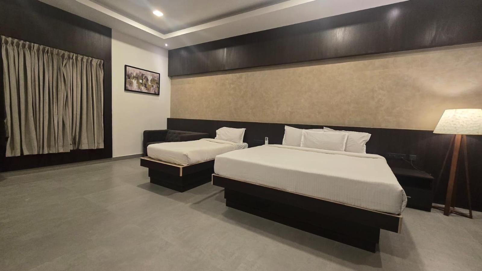 D Wayfarer Inn Resort Ероде Екстериор снимка